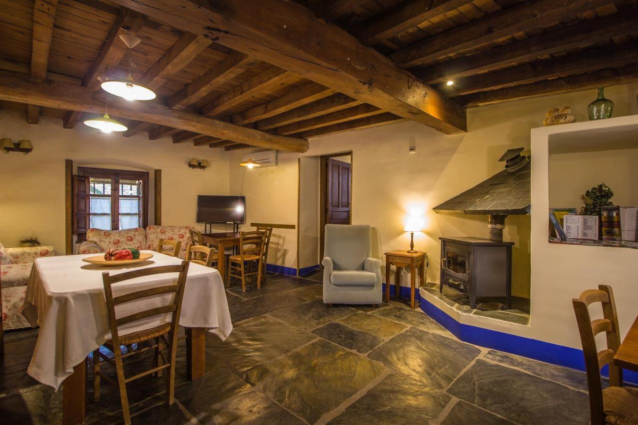 Casa Rural Del Corral マルパルティダ・デ・プラセンシア エクステリア 写真